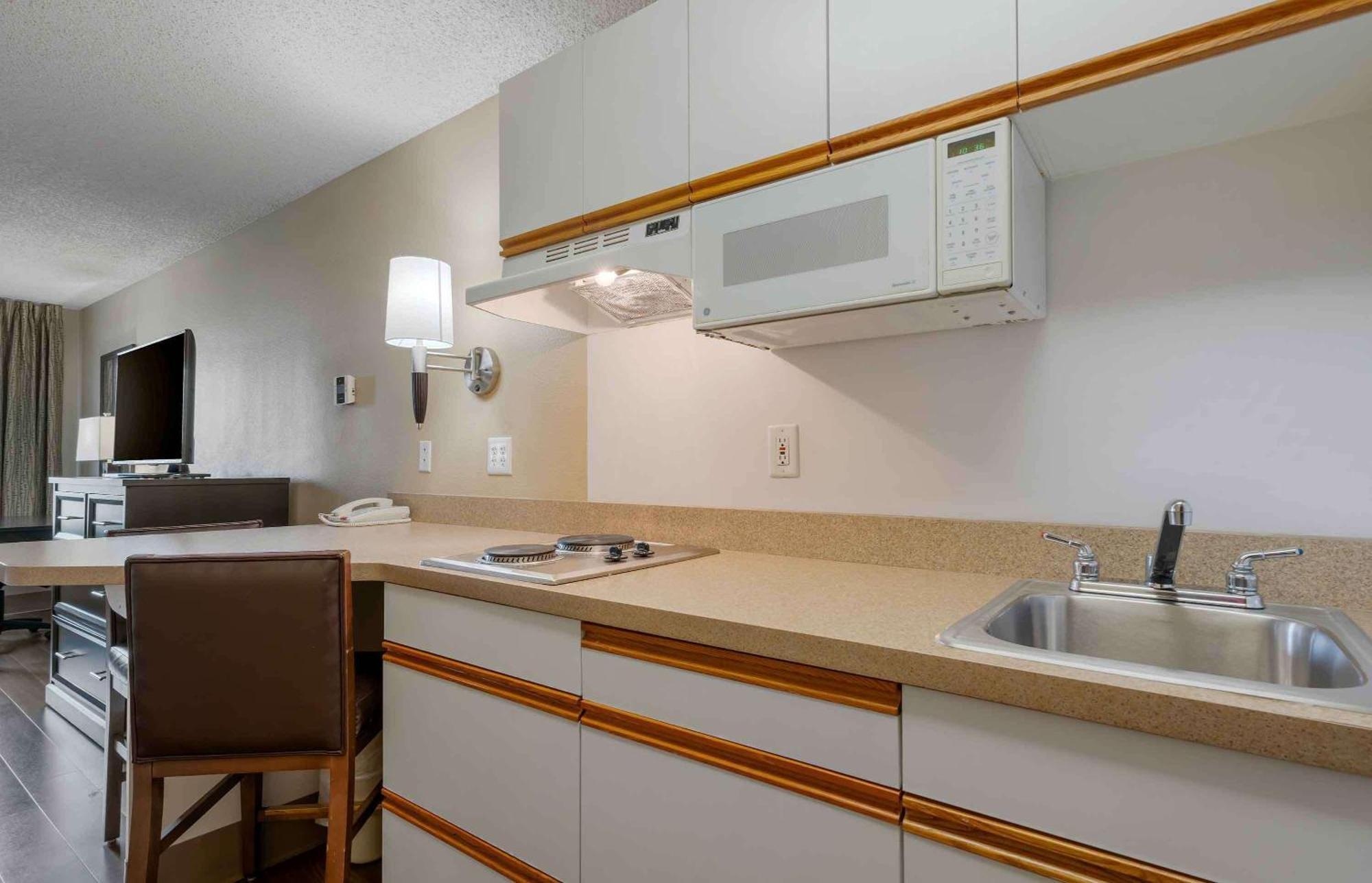 Extended Stay America Select Suites - Chicago - Lombard - Oakbrook Oakbrook Terrace Eksteriør bilde