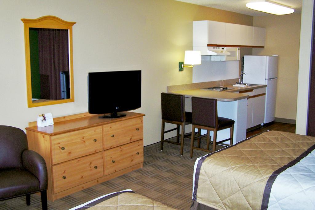 Extended Stay America Select Suites - Chicago - Lombard - Oakbrook Oakbrook Terrace Eksteriør bilde